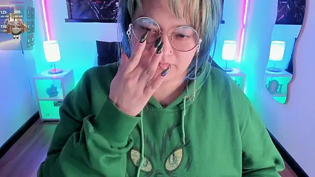 lucky-leah online show from April 2026 03:41:01 AM