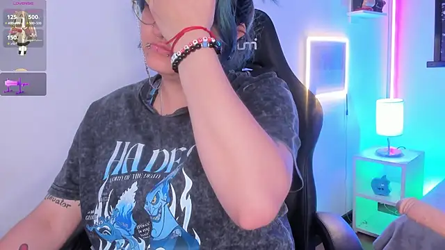 lucky-leah online show from March 2026 04:05:02 AM