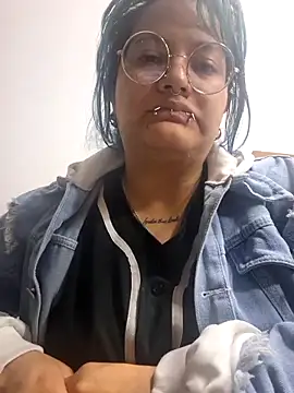 lucky-leah online show from May 2026 03:16:01 AM