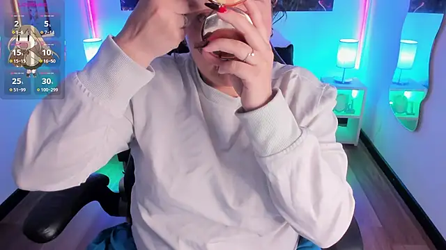 lucky-leah online show from November 2025 03:50:01 AM