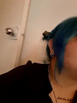 lucky-leah online show from February 2026 03:25:02 AM