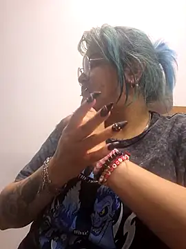 lucky-leah online show from April 2026 03:30:01 AM