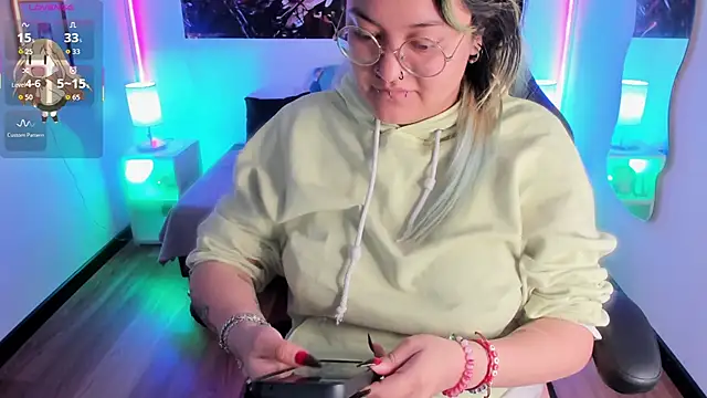 lucky-leah online show from November 2025 03:51:02 AM