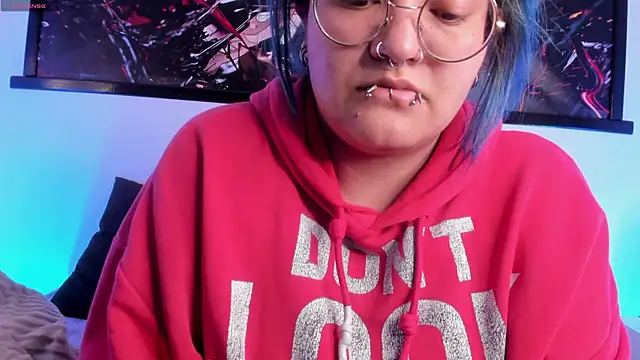 lucky-leah online show from May 2026 04:18:01 AM