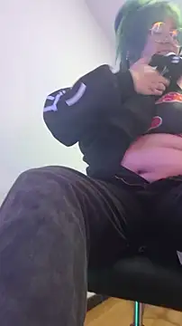 lucky-leah online show from February 2026 03:29:01 AM