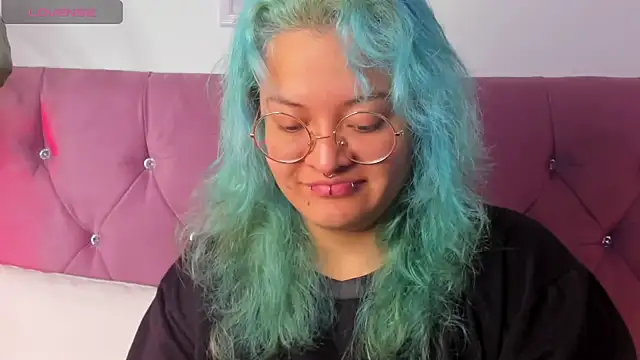 lucky-leah online show from March 2025 04:01:01 AM