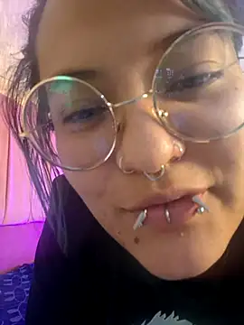 lucky-leah online show from June 2026 03:48:02 AM