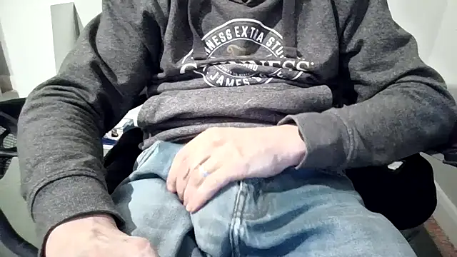 Snapshot of hornyguyuk1973 chatting on March 2026 11:01:02 PM hornyguyuk1973 online show from March 2026 11:01:02 PM