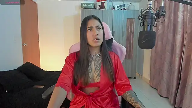 Snapshot of Kayla_foxxy chatting on February 2025 03:41:02 AM Kayla foxxy online show from February 2025 03:41:02 AM