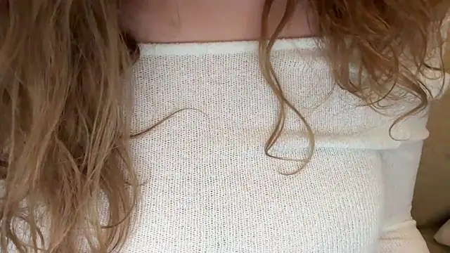 YUMIandbigWOLF online show from October 2025 01:42:01 AM