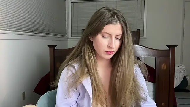 YUMIandbigWOLF online show from November 2025 03:00:02 AM