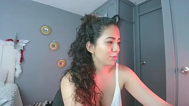 Snapshot of arteverena chatting on January 2025 02:22:01 AM arteverena online show from January 2025 02:22:01 AM