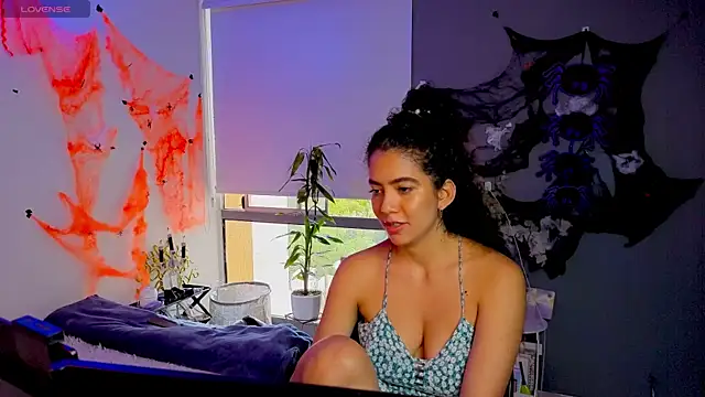 arteverena online show from November 2025 08:03:02 PM