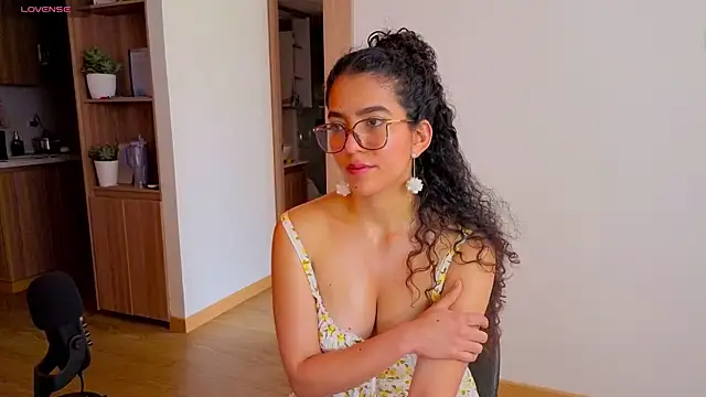 arteverena online show from April 2026 07:31:01 PM