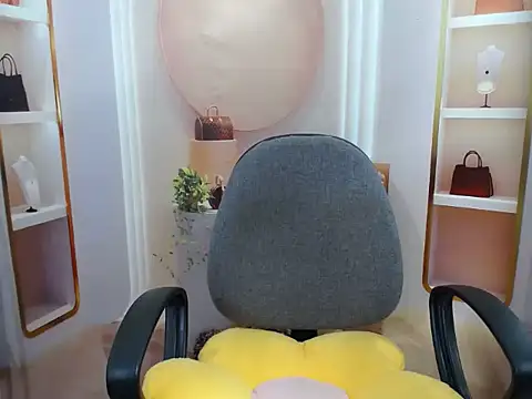 Love bug15 online show from March 2026 06:53:01 AM