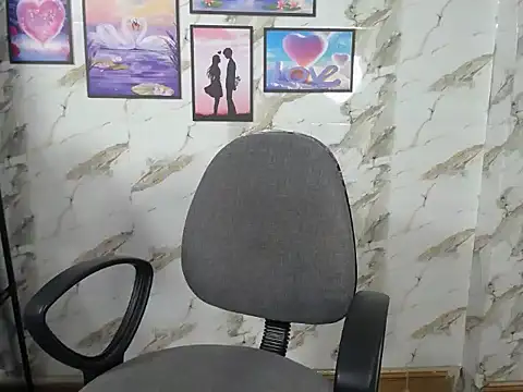 Love bug15 online show from March 2025 04:13:02 PM