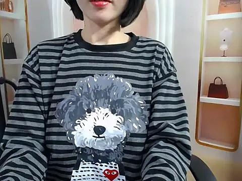 Love bug15 online show from February 2026 04:26:01 PM