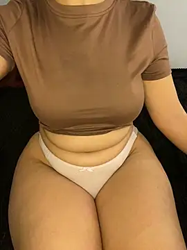 Snapshot of aya12aya chatting on February 2025 01:10:01 AM aya12aya online show from February 2025 01:10:01 AM