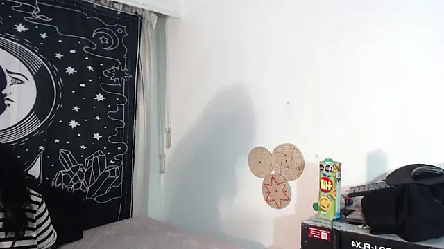 Isabella  dark online show from February 2025 11:34:02 PM