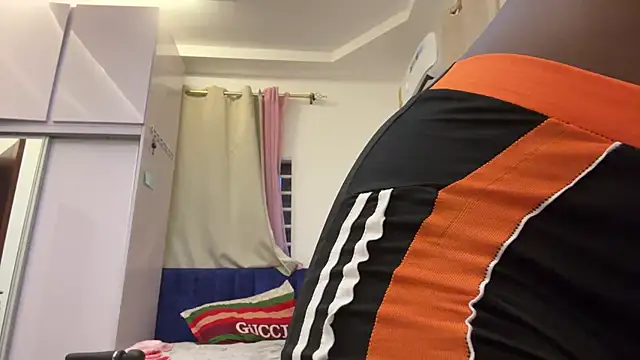 Nottynadiaa online show from April 2026 04:13:02 PM