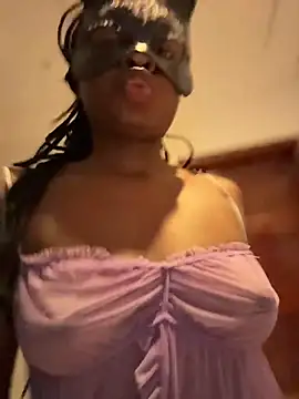 Nottynadiaa online show from May 2026 02:33:02 AM