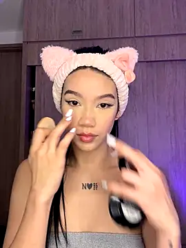 Ambar R0SSE online show from October 2025 02:23:02 AM