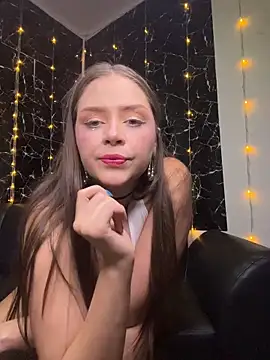 Fitkitten online show from April 2026 05:11:02 AM