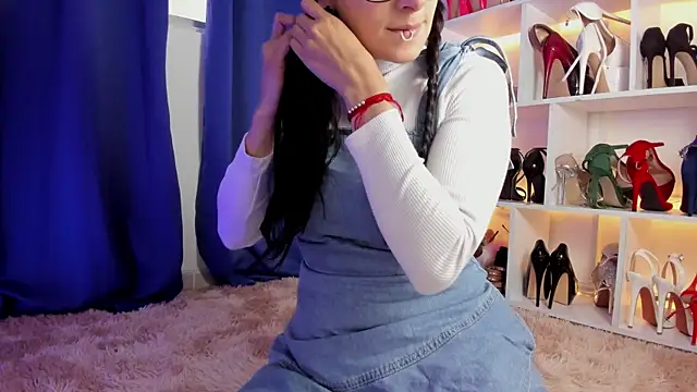 kariina  22 online show from July 2026 10:42:01 PM