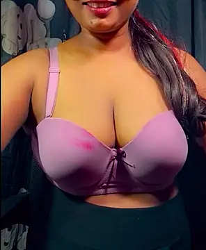 SLteena online show from January 2026 02:35:01 PM