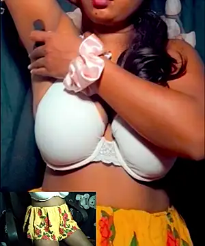 Snapshot of SLteena chatting on August 2026 04:13:02 PM SLteena online show from August 2026 04:13:02 PM
