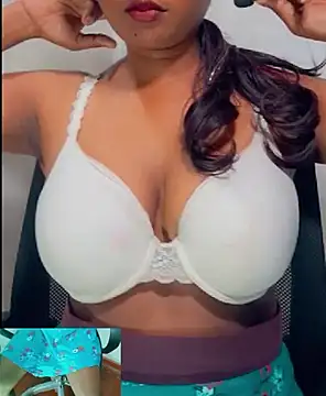 SLteena online show from April 2026 02:46:01 AM