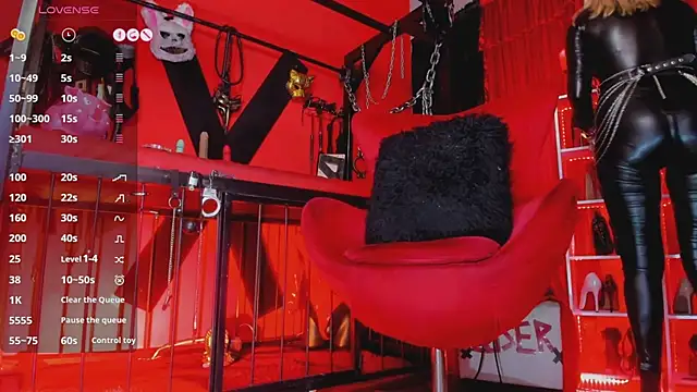 Snapshot of MistressAndre chatting on July 2026 08:37:01 PM MistressAndre online show from July 2026 08:37:01 PM