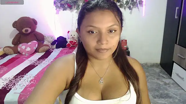 Snapshot of sexysusan4you chatting on April 2026 05:06:02 PM sexysusan4you online show from April 2026 05:06:02 PM