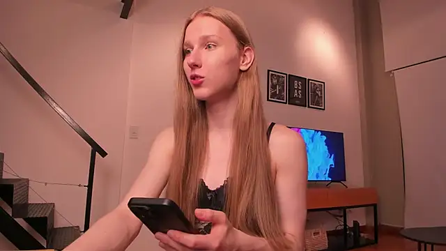 Mira Lite online show from December 2025 06:07:01 AM