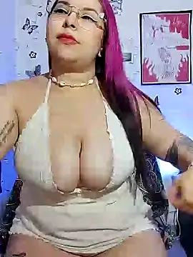 Snapshot of Hada_dracanae chatting on January 2025 01:20:01 AM Hada dracanae online show from January 2025 01:20:01 AM