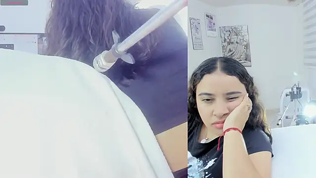 Snapshot of Daki_Ume_ chatting on June 2026 02:42:01 AM Daki Ume online show from June 2026 02:42:01 AM