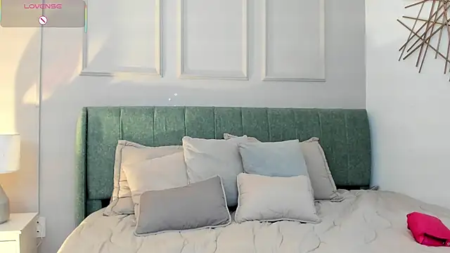 Sussanewolf online show from January 2026 12:20:02 PM