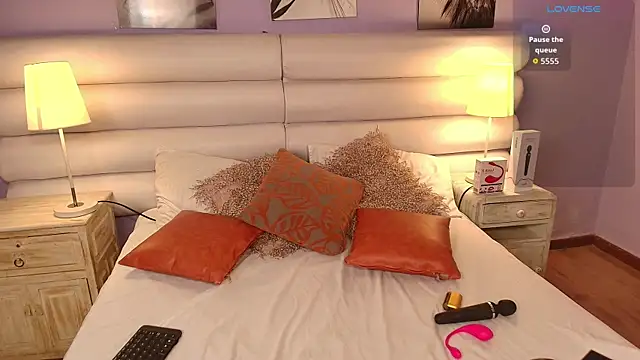 Snapshot of milan_sweet chatting on September 2025 08:19:01 PM milan sweet online show from September 2025 08:19:01 PM