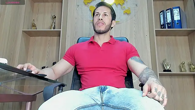 Snapshot of George_Diesell chatting on July 2026 04:43:01 AM George Diesell online show from July 2026 04:43:01 AM