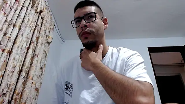 Snapshot of gollfather13 chatting on September 2025 03:37:01 PM gollfather13 online show from September 2025 03:37:01 PM