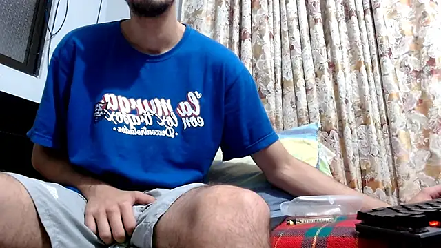 Snapshot of gollfather13 chatting on February 2025 02:48:01 PM gollfather13 online show from February 2025 02:48:01 PM