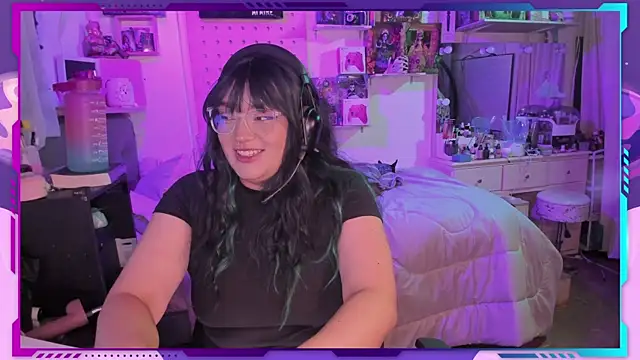 Snapshot of MegariaB chatting on October 2025 04:09:01 AM MegariaB online show from October 2025 04:09:01 AM