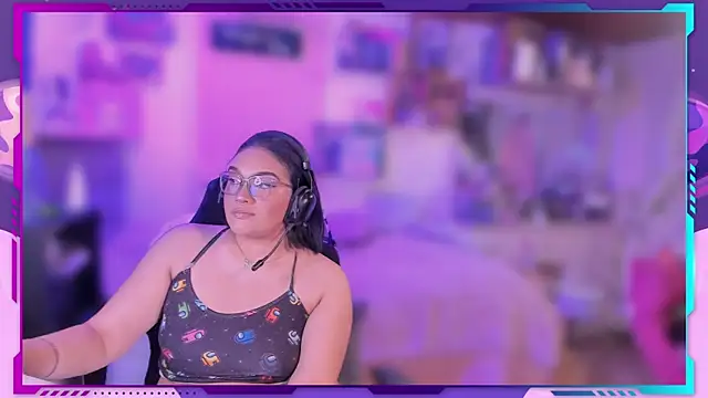 Snapshot of MegariaB chatting on January 2026 04:27:01 AM MegariaB online show from January 2026 04:27:01 AM