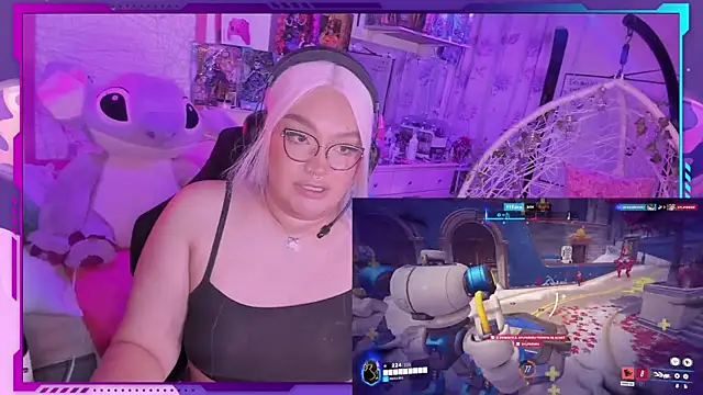 Snapshot of MegariaB chatting on March 2025 07:57:01 AM MegariaB online show from March 2025 07:57:01 AM