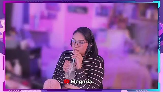 Snapshot of MegariaB chatting on February 2026 04:52:01 AM MegariaB online show from February 2026 04:52:01 AM