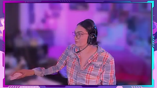 Snapshot of MegariaB chatting on March 2026 04:42:02 AM MegariaB online show from March 2026 04:42:02 AM