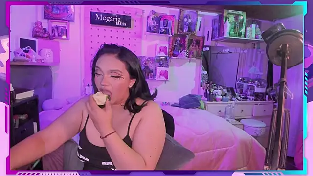 Snapshot of MegariaB chatting on October 2025 03:59:02 AM MegariaB online show from October 2025 03:59:02 AM