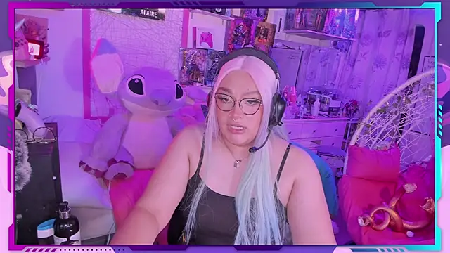 Snapshot of MegariaB chatting on March 2025 04:51:02 AM MegariaB online show from March 2025 04:51:02 AM