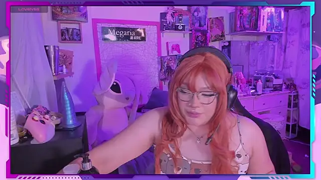 Snapshot of MegariaB chatting on February 2025 04:33:01 AM MegariaB online show from February 2025 04:33:01 AM