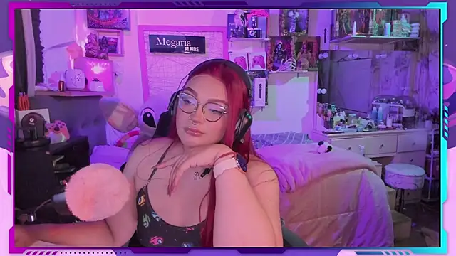 Snapshot of MegariaB chatting on September 2025 04:12:01 AM MegariaB online show from September 2025 04:12:01 AM